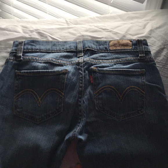 Levi Strauss Jeans - Picture 3 of 3